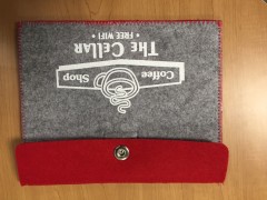 Decorating Felt Bags Decorating Felt Bags